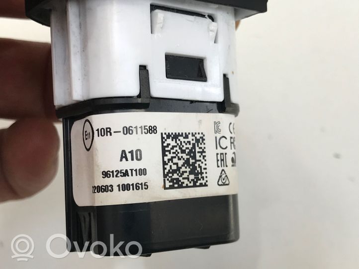 KIA Niro USB-pistokeliitin 96125AT100