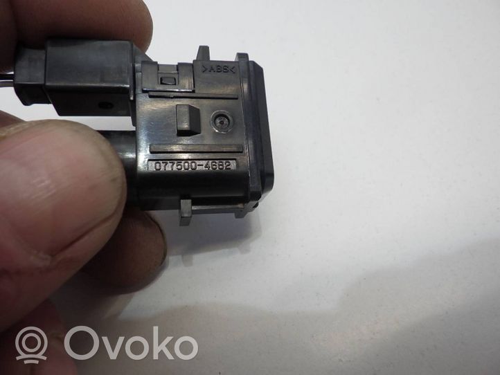 Suzuki Swace Sensore temperatura interna 077500-4682