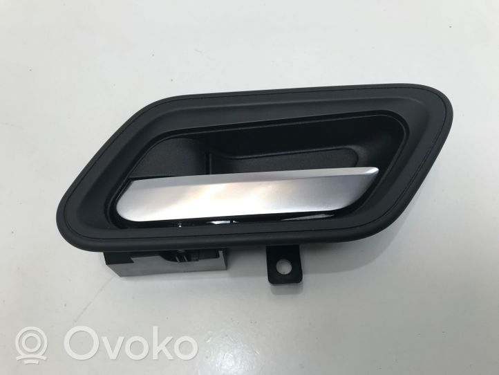 Nissan Qashqai J12 Klamka wewnętrzna drzwi tylnych 806716UA0A