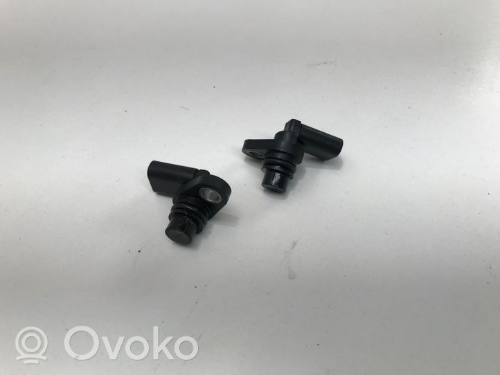 Nissan Qashqai J12 Czujnik pozycji wału rozrządu A6549052400