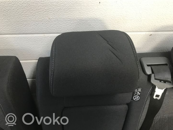 Nissan Qashqai J12 Fotele / Kanapa / Komplet 