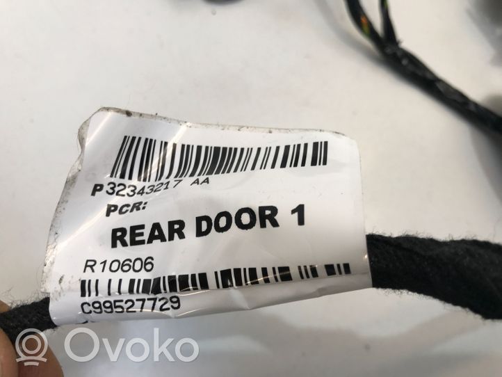 Volvo XC40 Takajohtosarjan suojakumi 32343217