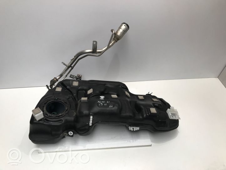 Volvo XC40 Serbatoio del carburante 32325103