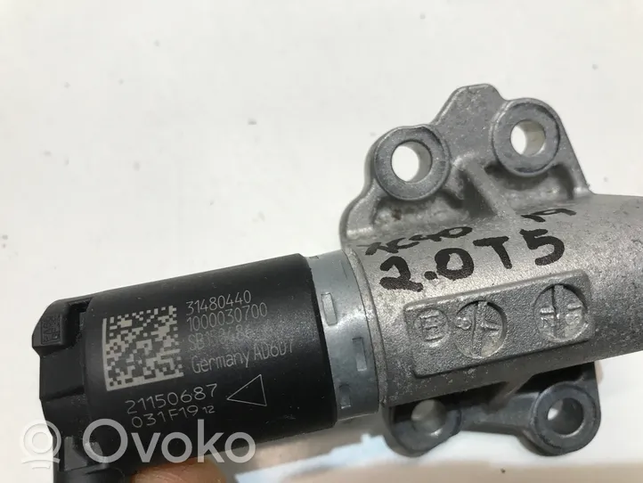 Volvo XC40 Zawór sterujący / Ustawienia wałka rozrządu 31480440