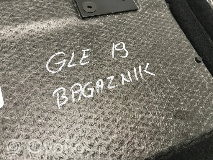 Mercedes-Benz GLE W167 Bagažinės grindys A1676802903