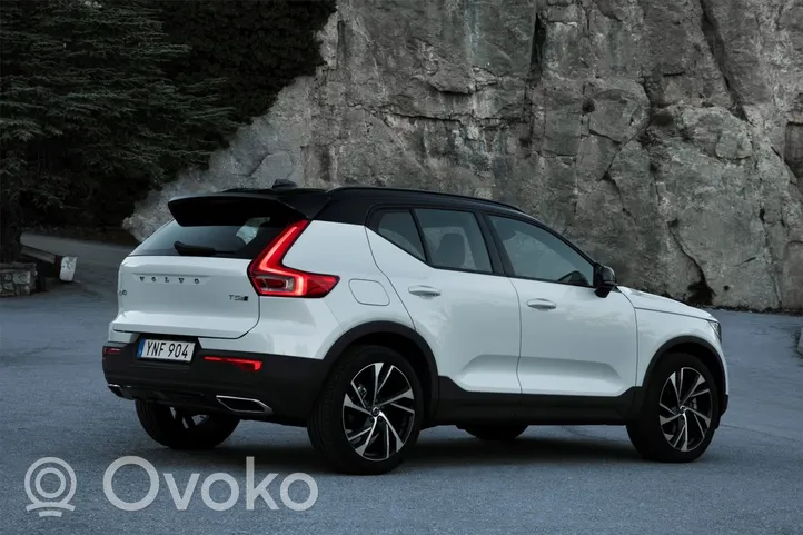 Volvo XC40 Ekranas/ displėjus/ ekraniukas 32350422