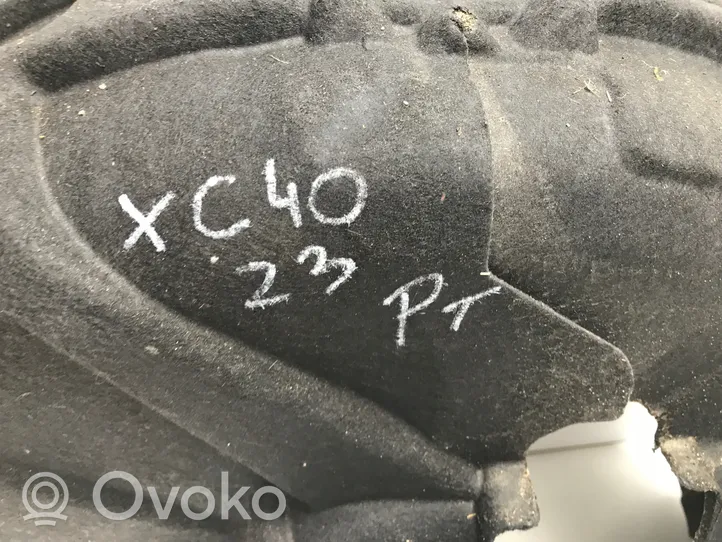 Volvo XC40 Takapyörän sisälokasuojat 32392144