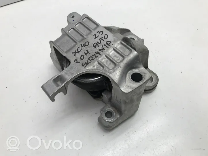 Volvo XC40 Supporto di montaggio scatola del cambio 32139920