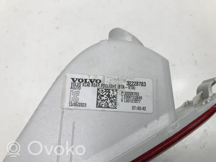 Volvo XC40 Lampa zderzaka tylnego 32228783