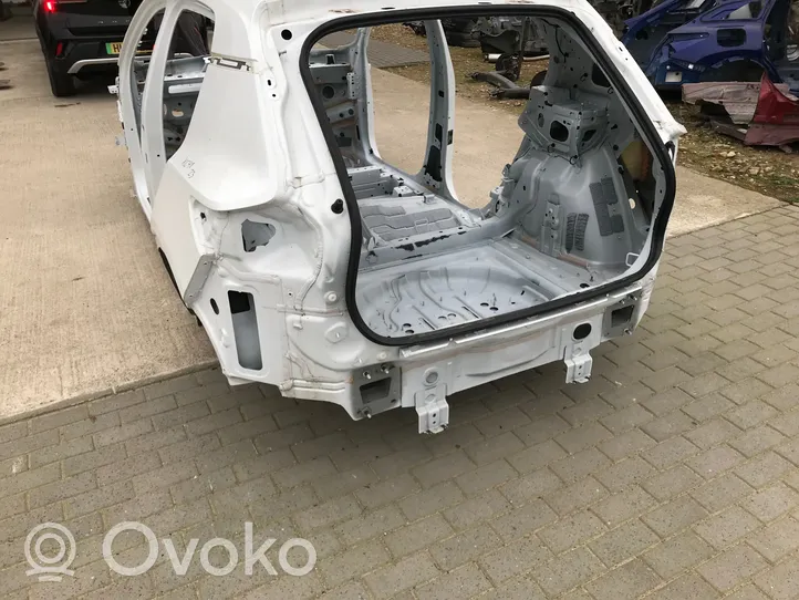 Volvo XC40 Galinis ketvirtis 