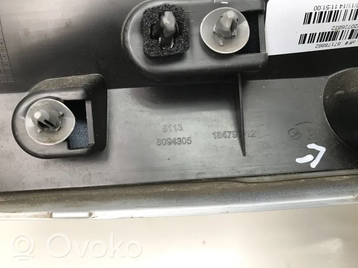 BMW iX3 G08 Takaoven lista (muoto) 8094305