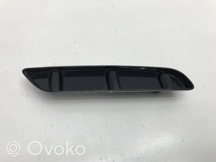 BMW iX3 G08 Rivestimento della parte inferiore del paraurti posteriore 8081887