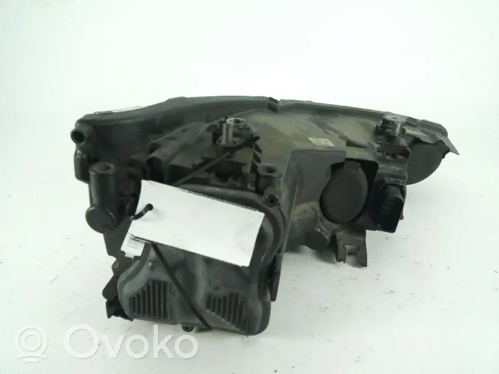 Audi A1 Lampa przednia 8X0941003