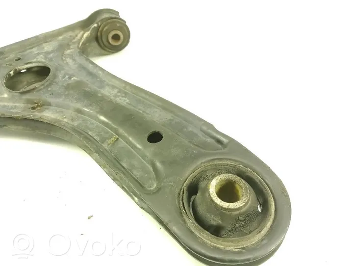 Volkswagen Golf III Triangle bras de suspension inférieur avant 