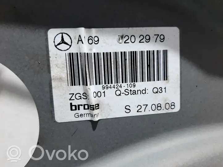 Mercedes-Benz A W169 Elektryczny podnośnik szyby drzwi przednich A1697202979
