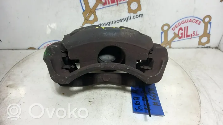 Toyota Auris E180 Bremssattel vorne W08694