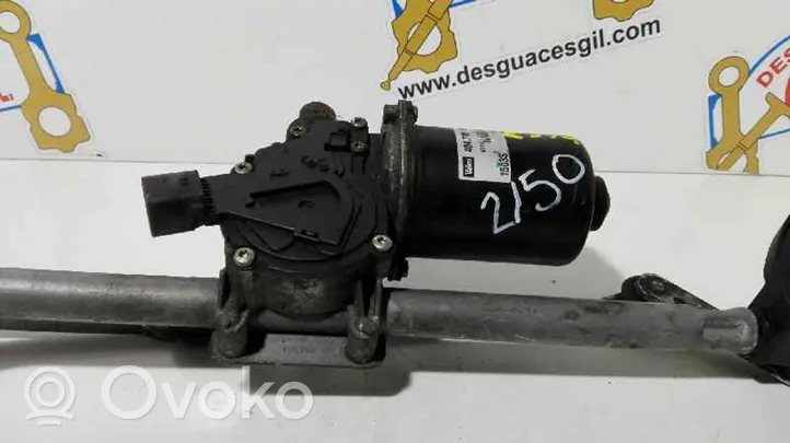 Toyota Corolla E110 Front wiper linkage and motor 8511002100A