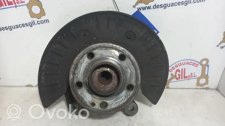 Mercedes-Benz Vito Viano W639 Fuso a snodo con mozzo ruota anteriore A6393320325