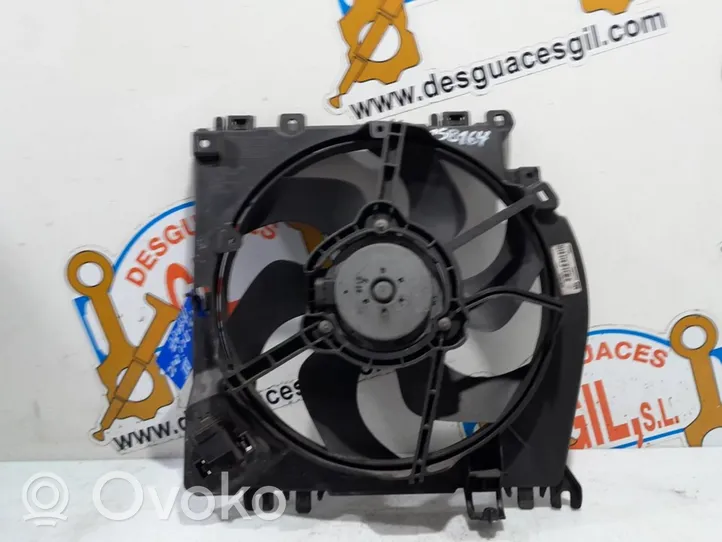 Renault Clio III Ventilateur de refroidissement de radiateur électrique 82000748439