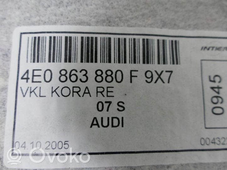 Audi A8 S8 D3 4E Tavaratilan sivuverhoilu 4E0863880F