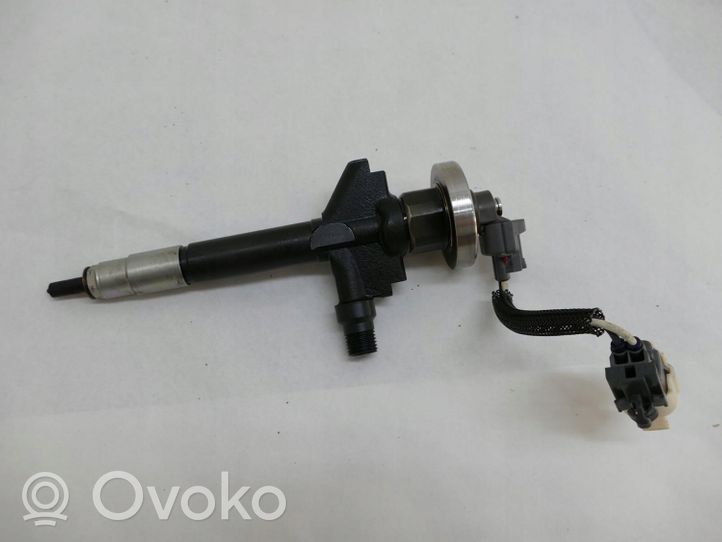 Mazda MPV II LW Injecteur de carburant 13H50