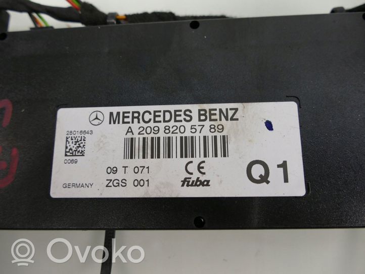 Mercedes-Benz CLK A209 C209 Antenos stiprintuvas A2098205789