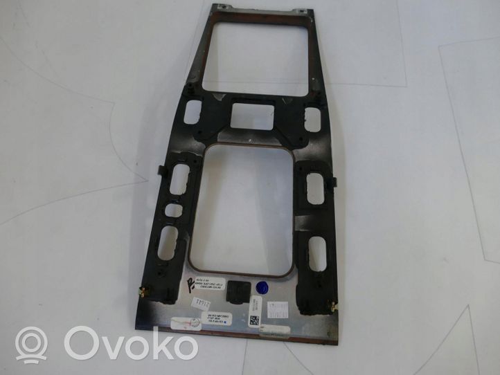 Mercedes-Benz ML W163 Rivestimento in plastica cornice della leva del cambio 