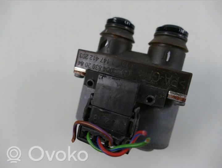 Mercedes-Benz SLK R171 Air conditioning (A/C) expansion valve 0048302084