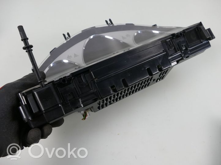 Mercedes-Benz C W204 Speedometer (instrument cluster) A2049005000