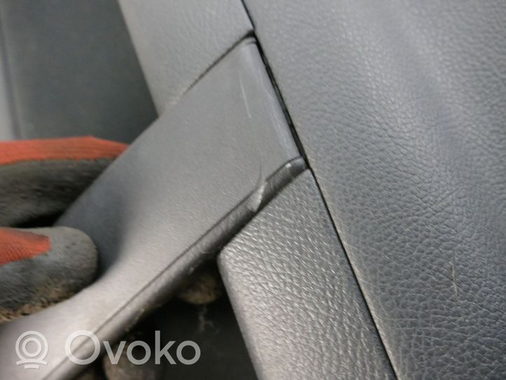 Mazda 6 Panneau de garniture latérale arrière de coupé GDK468520B