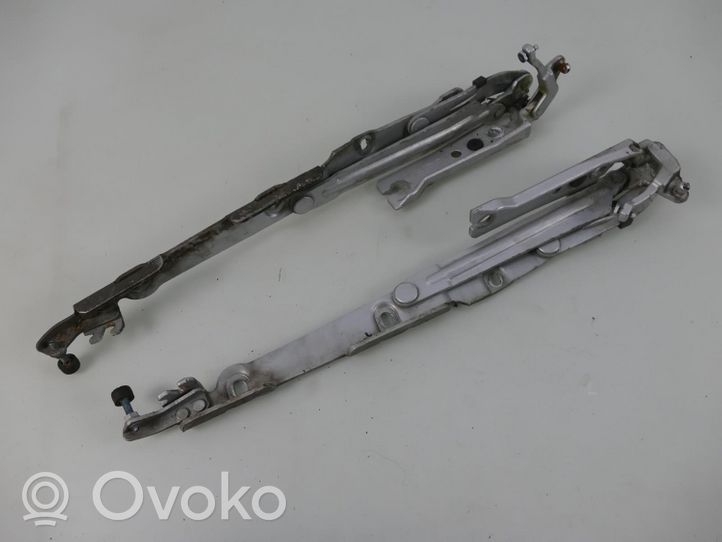 Mercedes-Benz S W220 Tailgate/trunk/boot hinge 2207501087