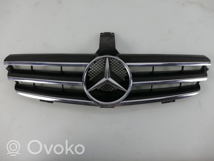 Mercedes-Benz CLK A209 C209 Grille de calandre avant A2098800123