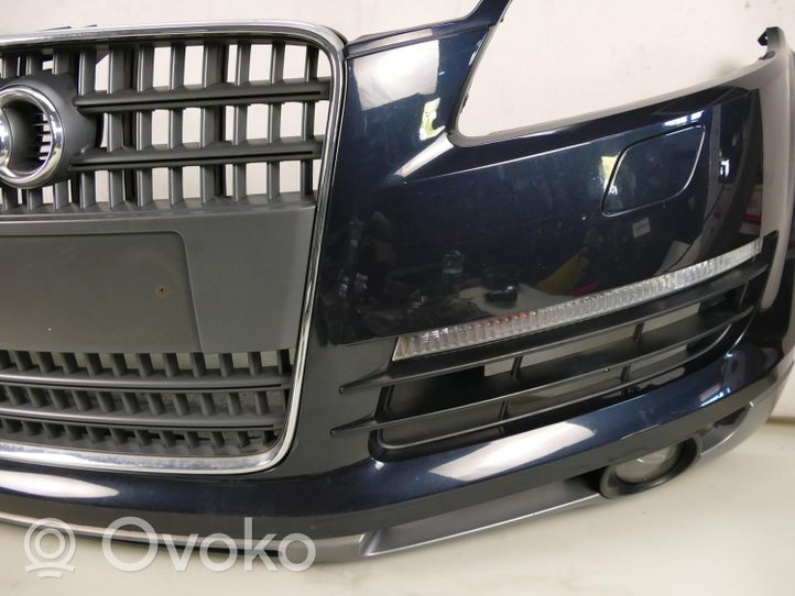 Audi Q7 4L Priekinis bamperis 4L0807437