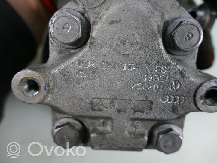 Audi Q7 4L Ohjaustehostimen pumppu 7L8422154