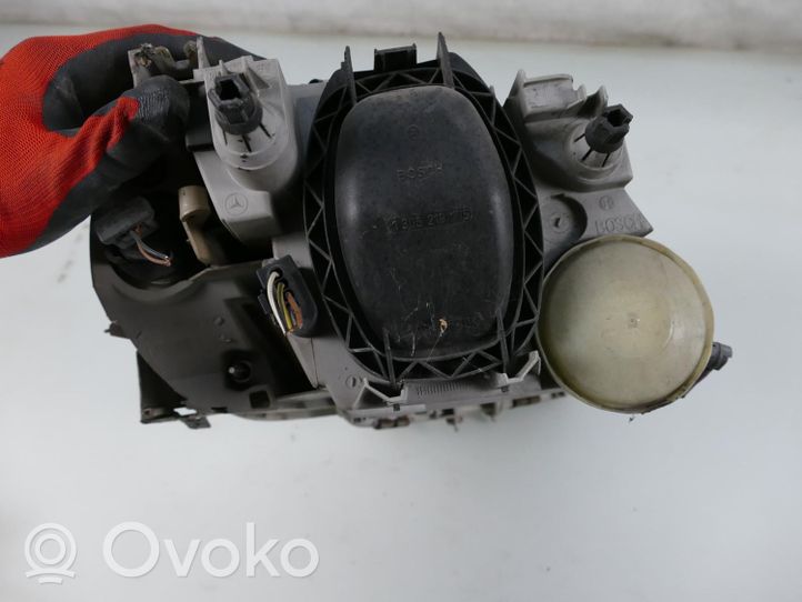 Mercedes-Benz SLK R170 Lampa przednia A1708202561