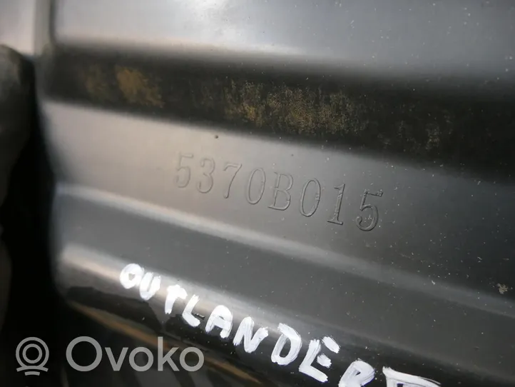 Mitsubishi Outlander Takaroiskeläppä 5370B015