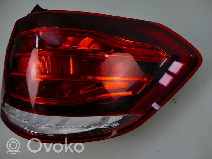 Mercedes-Benz E W212 Lampa tylna A2129061803