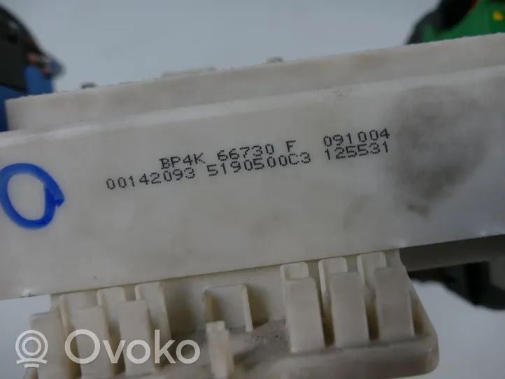 Mazda 3 I Module de fusibles BP4K66730