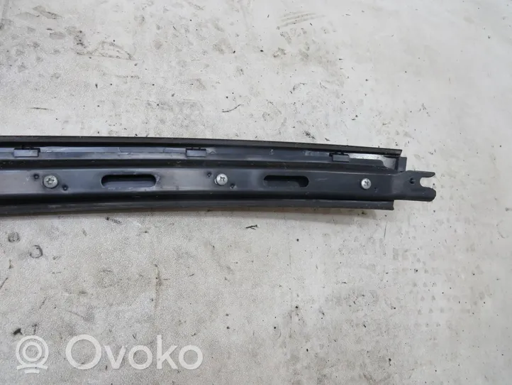 Honda CR-V Rubber seal front door window/glass 