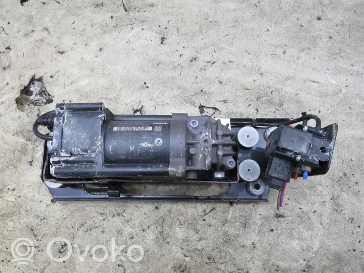 BMW 7 F01 F02 F03 F04 Ilmajousituksen kompressoripumppu 244497