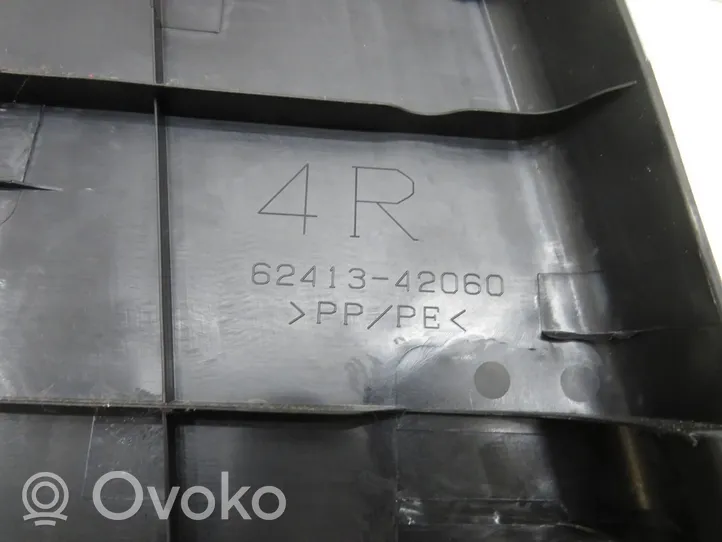 Toyota RAV 4 (XA40) Cita veida salona detaļa 62413-42060