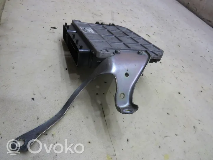 Toyota RAV 4 (XA40) Komputer / Sterownik ECU silnika 89661-42U20