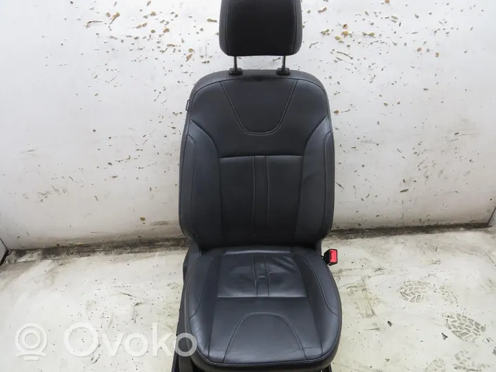 Ford Kuga II Asiento delantero del pasajero 