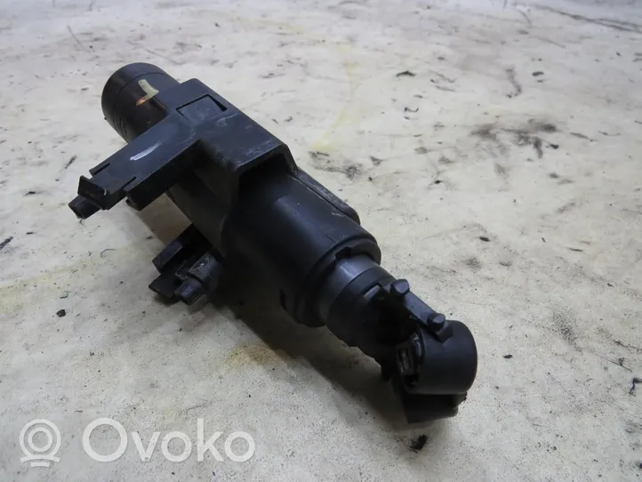 Ford Kuga II Headlight washer spray nozzle CV44-13L015-BA