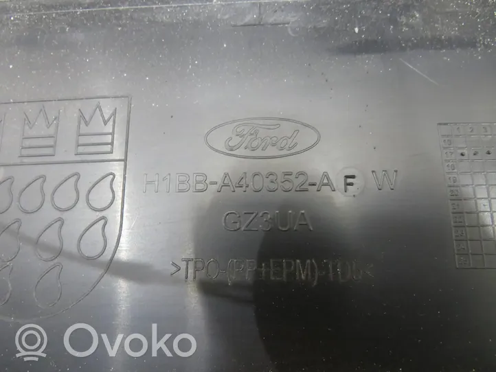 Ford Fiesta Bagažinės slenksčio apdaila H1BB-A40352