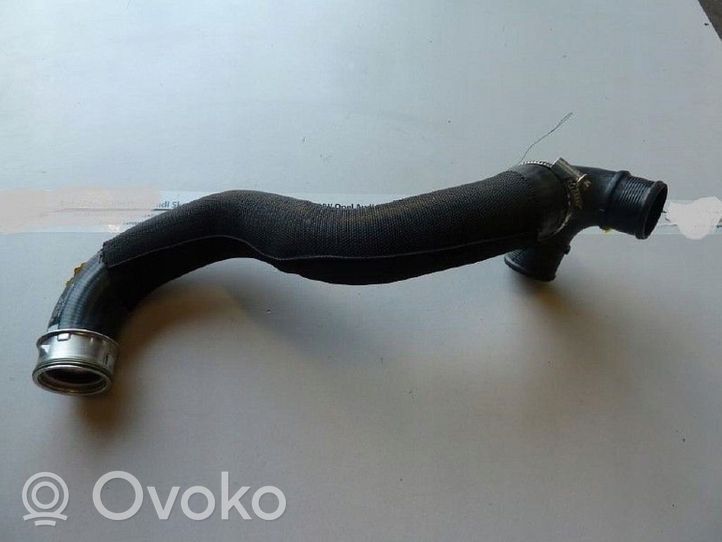 Volkswagen Touareg II Rura / Wąż dolotowy powietrza turbiny 7P6145738