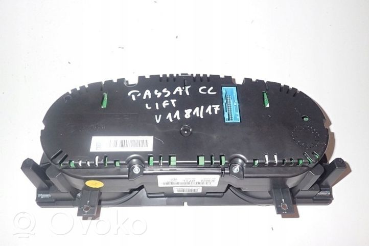 Volkswagen PASSAT CC Tachimetro (quadro strumenti) 3C8920971L