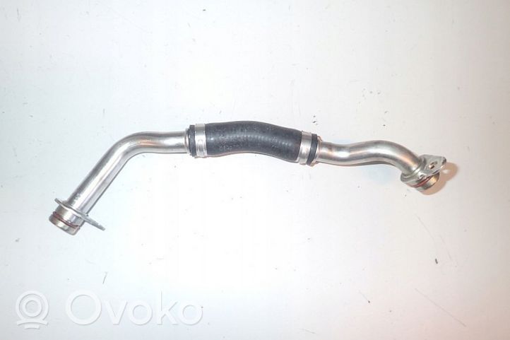 Volkswagen PASSAT B8 Tubo flessibile mandata olio del turbocompressore turbo 06K145735R