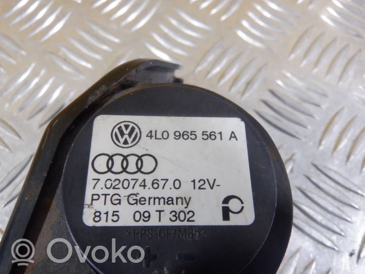 Audi Q7 4L Bomba auxiliar eléctrica de agua/refrigerador 4L0965561A