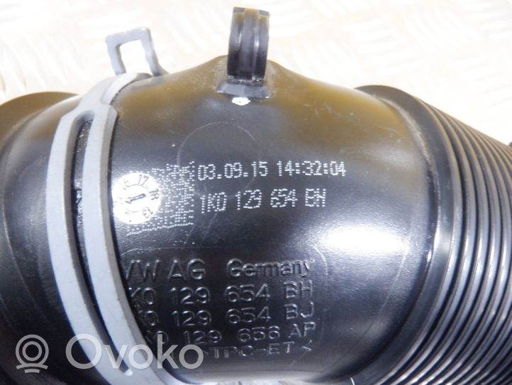 Audi A3 S3 8V Tuyau d'admission d'air turbo 1K0129654BH